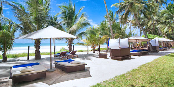 Almanara Beach Resort accommodatie prive strand, Galu Beach in Kenia Almanara Beach Resort accommodatie prive strand, Galu Beach in Kenia