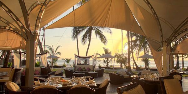 Almanara Beach Resort almanara restaurant, Galu Beach in Kenia Almanara Beach Resort almanara restaurant, Galu Beach in Kenia