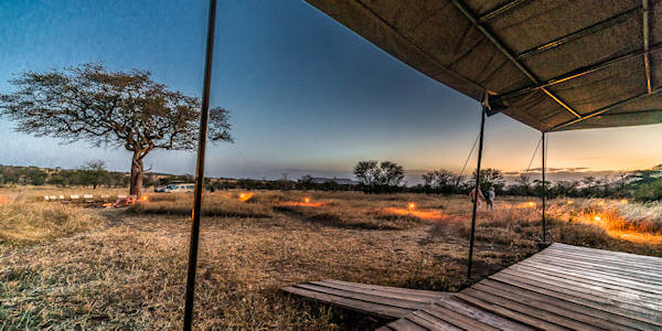 Angata Bologonja Camp accommodatie kampvuur, Serengeti Nationaal Park in Tanzania Angata Bologonja Camp accommodatie kampvuur, Serengeti Nationaal Park in Tanzania