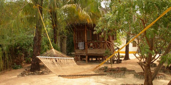 Bahari View Lodge accommodatie honymoon suite treehouse, Zanzibar in Tanzania Bahari View Lodge accommodatie honymoon suite treehouse, Zanzibar in Tanzania