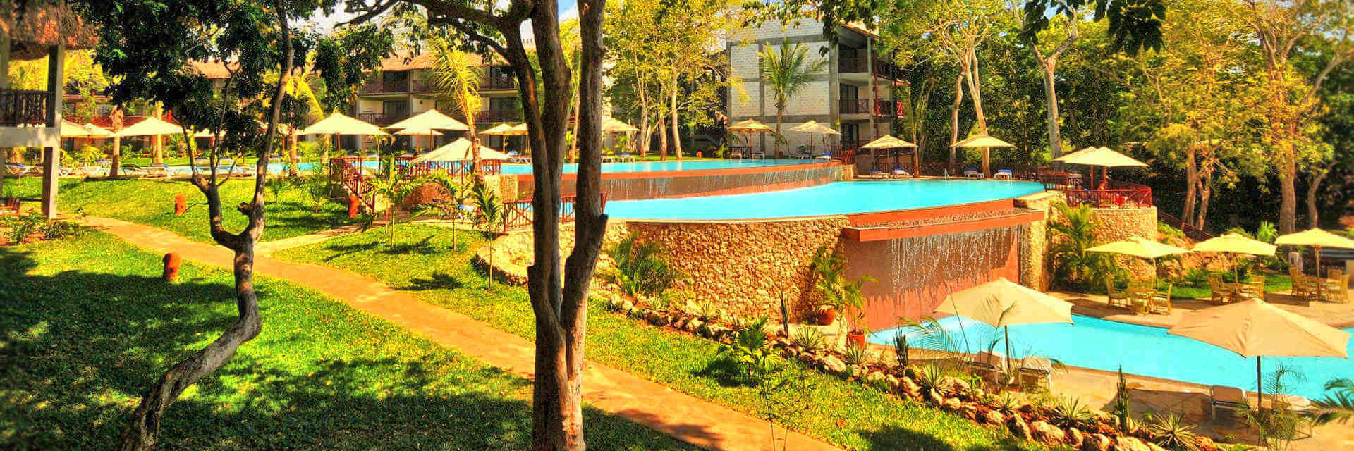 Baobab Beach Resort & Spa - Maridadi kamers en zwembad luxe strandaccommodatie in Diani Beach in Kenia Baobab Beach Resort & Spa - Maridadi kamers en zwembad luxe strandaccommodatie in Diani Beach in Kenia