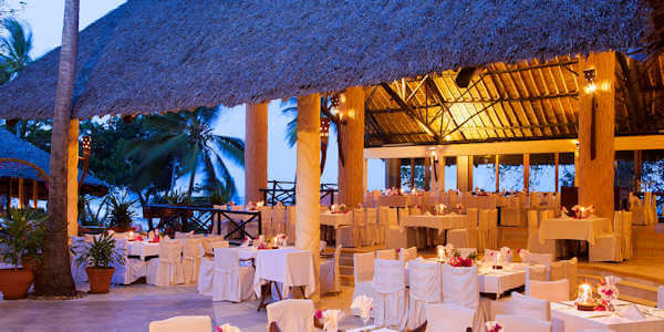 Baobab Beach Resort en Spa - Maridadi restaurant - Baobab Beach Resort & Spa - Diani Beach, Kenia Baobab Beach Resort en Spa - Maridadi restaurant - Baobab Beach Resort & Spa - Diani Beach, Kenia