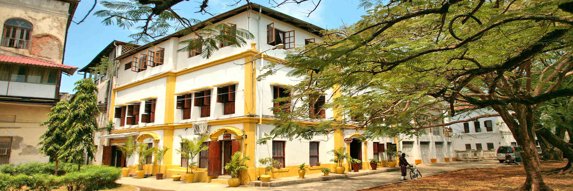 Beyt al Salaam rustiek hotel aan het Kelele plein nabij het centrum van Stonetown op Zanzibar. Beyt al Salaam rustiek hotel aan het Kelele plein nabij het centrum van Stonetown op Zanzibar.