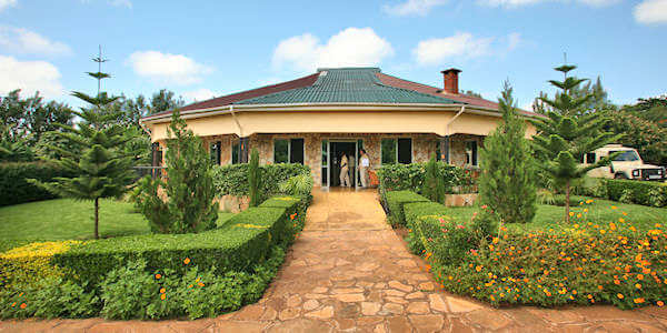 Country Lodge Karatu accommodatie lounge en restaurant, Ngorongoro Krater in Tanzania