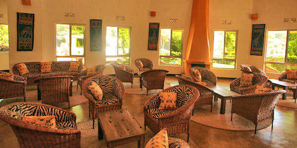 Country Lodge Karatu inrichting lounge, Ngorongoro Krater in Tanzania