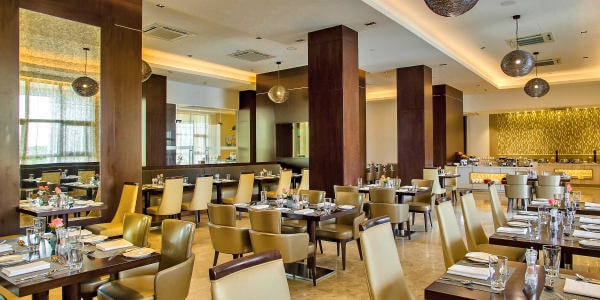 Crowne Plaza Nairobi accommodatie kitchen-9 restaurant, Nairobi in Kenia Crowne Plaza Nairobi accommodatie kitchen-9 restaurant, Nairobi in Kenia