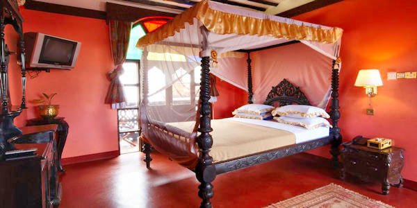 Dhow Palace Hotel accommodatie suite kamer inrichting, Zanzibar Stone Town in Tanzania Dhow Palace Hotel accommodatie suite kamer inrichting, Zanzibar Stone Town in Tanzania