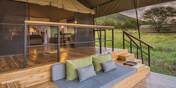 Dunia Camp luxe safaritent, Serengeti Nationaal Park in Tanzania Dunia Camp luxe safaritent, Serengeti Nationaal Park in Tanzania