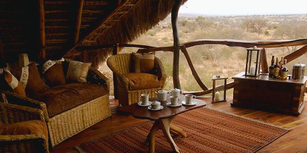 Het uitzicht vanuit de lounge bij de high-tea in Elerai Camp. Het uitzicht vanuit de lounge bij de high-tea in Elerai Camp.