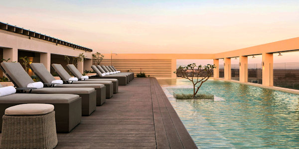 Four Points by Sheraton accommodatie rooftop verwarmd zwembad, Nairobi in Kenia Four Points by Sheraton accommodatie rooftop verwarmd zwembad, Nairobi in Kenia