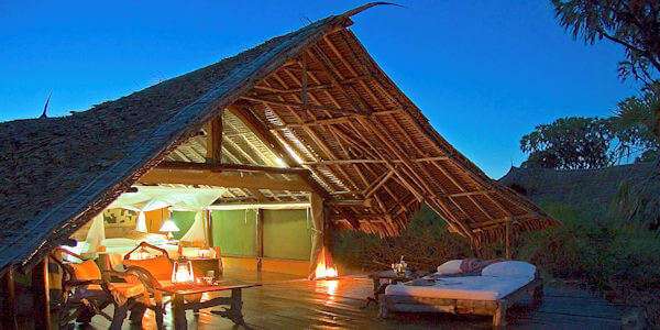 Galdessa Camp standaard banda inrichting, Tsavo Oost Nationaal Park in Kenia