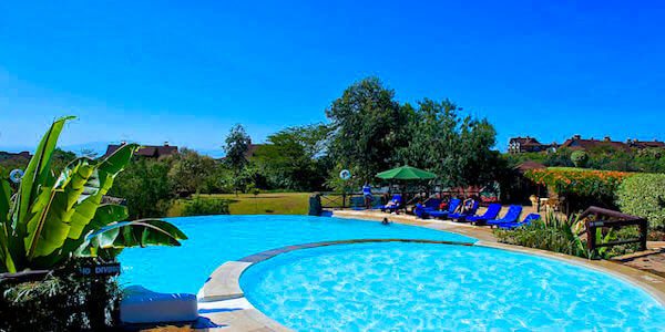 Great Rift Valley Lodge accommodatie zwembad met handdoekservice, Naivasha Meer in Kenia Great Rift Valley Lodge accommodatie zwembad met handdoekservice, Naivasha Meer in Kenia