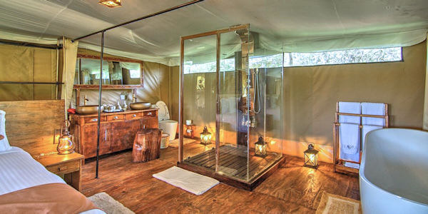 Ilora Reteats accommodatie badkamer suite, Masai Mara in Kenia Ilora Reteats accommodatie badkamer suite, Masai Mara in Kenia