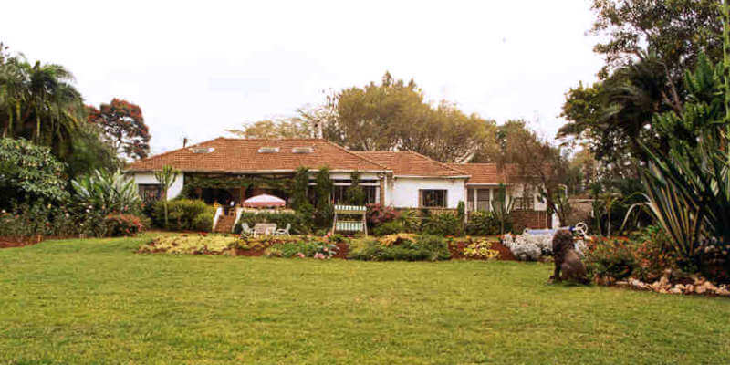 Onze voormalige woonhuis aan Lower Kabete Road in Nairobi Onze voormalige woonhuis aan Lower Kabete Road in Nairobi