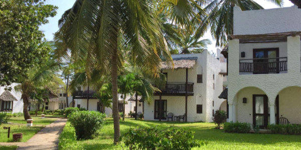 Indian Ocean Beach Resort tuinzicht kamers en cottages, Diani Beach in Kenia Indian Ocean Beach Resort tuinzicht kamers en cottages, Diani Beach in Kenia