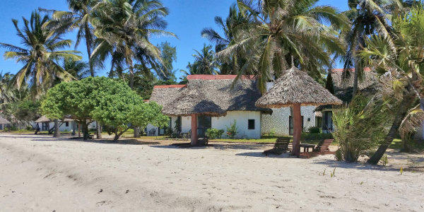 Indian Ocean Beach Resort zeezicht cottage exterieur, Diani Beach in Kenia Indian Ocean Beach Resort zeezicht cottage exterieur, Diani Beach in Kenia