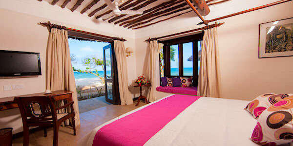 Indian Ocean Beach Resort accommodatie interieur zeezicht kamer, Diani Beach in Kenia Indian Ocean Beach Resort accommodatie interieur zeezicht kamer, Diani Beach in Kenia