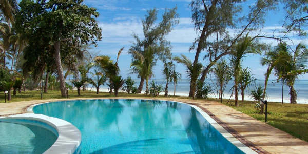 Jaz Adonia Beach Resort accommodatie zwembad + kinderzwembad, Zanzibar in Tanzania Jaz Adonia Beach Resort accommodatie zwembad + kinderzwembad, Zanzibar in Tanzania