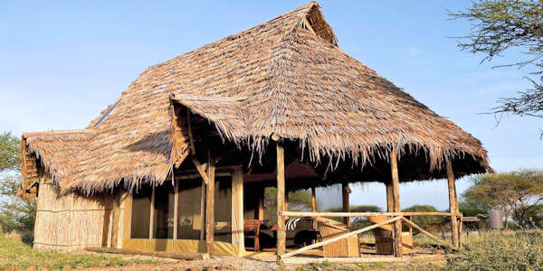 Kambi ya Tembo safaritent exterieur, Kilimanjaro Nationaal Park in Tanzania