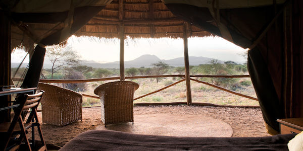 Kambi ya Tembo accommodatie safaritent veranda, Kilimanjaro Nationaal Park in Tanzania Kambi ya Tembo accommodatie safaritent veranda, Kilimanjaro Nationaal Park in Tanzania