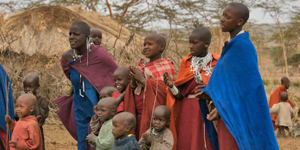 Kambi ya Tembo sinya masai stam, Kilimanjaro Nationaal Park in Tanzania Kambi ya Tembo sinya masai stam, Kilimanjaro Nationaal Park in Tanzania