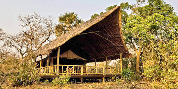 Katavi Wildlife Camp accommodatie exterieur safaritent, Katavi Nationaal Park in Tanzania Katavi Wildlife Camp accommodatie exterieur safaritent, Katavi Nationaal Park in Tanzania