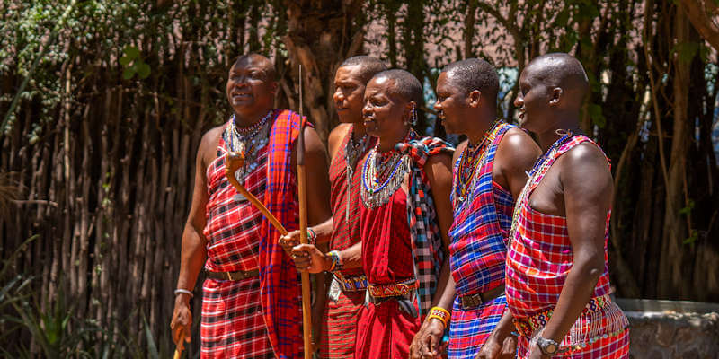 Ontmoet de authentieke Masai stam op een safari door Kenia. Ontmoet de authentieke Masai stam op een safari door Kenia.