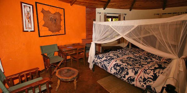 Kiboko Lodge accommodatie standaard cottage interieur, Arusha Nationaal Park in Tanzania
