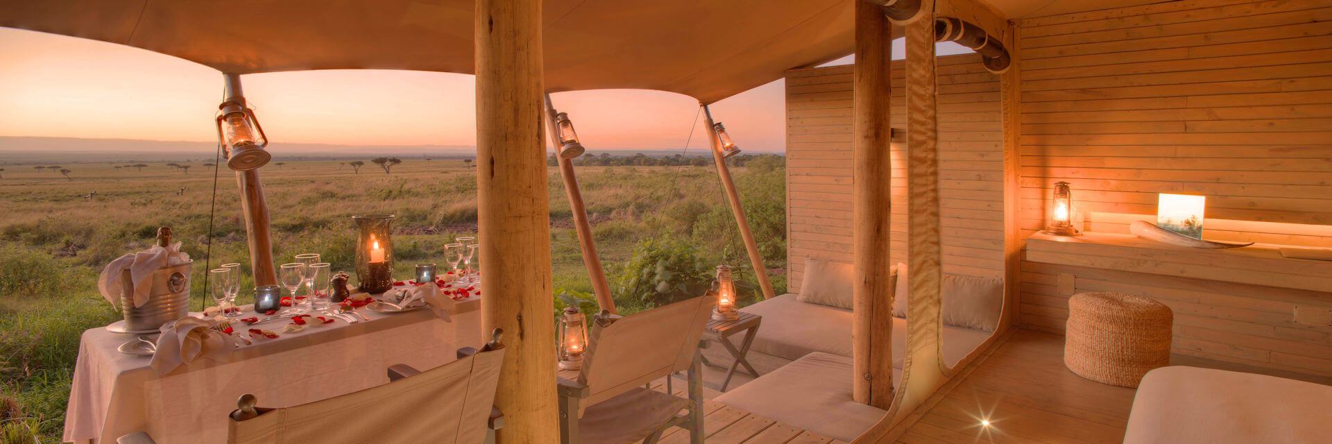 Vanuit de superieure suite in Kichwa Tembo Tented Camp met prachtig uitzicht over de Masai Mara. Vanuit de superieure suite in Kichwa Tembo Tented Camp met prachtig uitzicht over de Masai Mara.