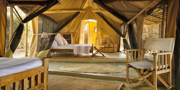 Kigelia Ruaha Camp safaritent interieur, Ruaha Nationaal Park in Tanzania Kigelia Ruaha Camp safaritent interieur, Ruaha Nationaal Park in Tanzania