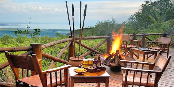 Kirurumu Manyara Lodge vergezicht terras lounge, Manyara Nationaal Park in Tanzania Kirurumu Manyara Lodge vergezicht terras lounge, Manyara Nationaal Park in Tanzania