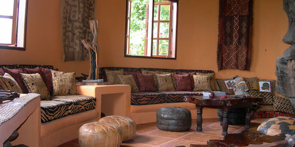 Kutazama Lodge accommodatie lounge interieur, Shimba Hills Nationaal Park in Kenia