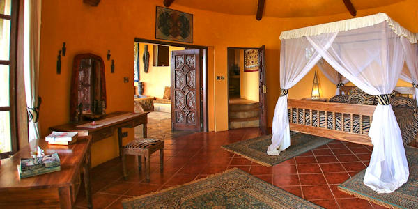 Kutazama Lodge accommodatie frangipani interieur, Shimba Hills Nationaal Park in Kenia