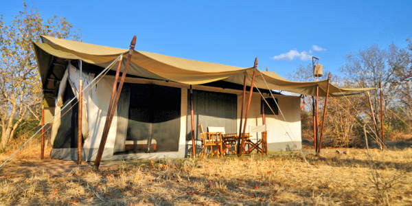 Kwihala Camp accommodatie tent exterieur, Ruaha Nationaal Park in Tanzania Kwihala Camp accommodatie tent exterieur, Ruaha Nationaal Park in Tanzania