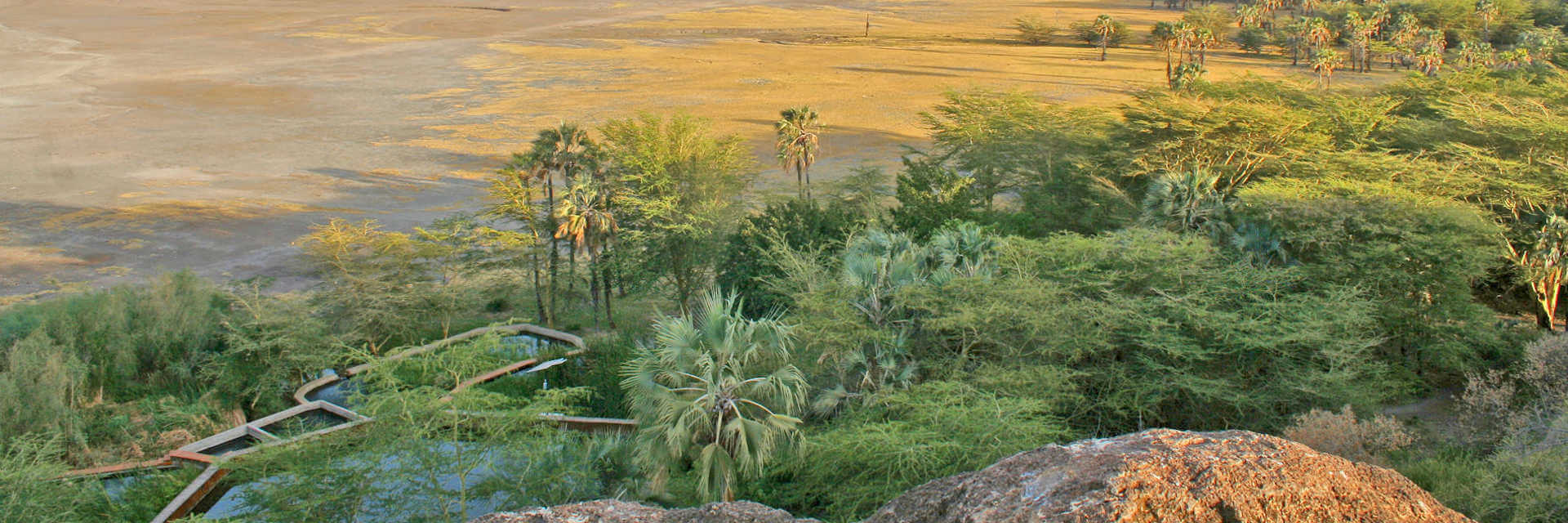 Overzicht accommodatie nabij het Eyasi meer in Noord Tanzania Overzicht accommodatie nabij het Eyasi meer in Noord Tanzania