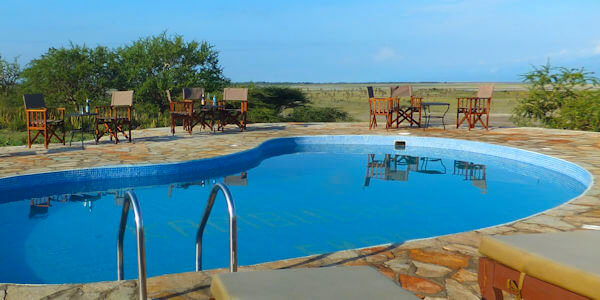 Lake Eyasi Safari Lodge - Lake Eyasi, Tanzania Lake Eyasi Safari Lodge - Lake Eyasi, Tanzania - Zwembad en zonneterras