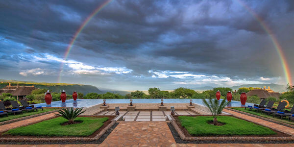 Lake Manyara Kilimamoja Lodge accommodatie kilimamoja zwembad vergezicht, Manyara Nationaal Park in Tanzania Lake Manyara Kilimamoja Lodge accommodatie kilimamoja zwembad vergezicht, Manyara Nationaal Park in Tanzania