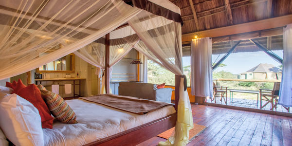 Lake Masek Tented Lodge interieur suite, Serengeti Nationaal Park in Tanzania