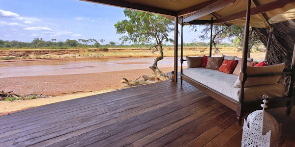 Larsens Camp accommodatie deluxe suite uitzicht veranda, Samburu Nationaal Reservaat in Kenia