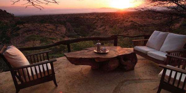 Lewa Wilderness Lodge accommodatie ranchhouse veranda, Lewa Downs in Kenia Lewa Wilderness Lodge accommodatie ranchhouse veranda, Lewa Downs in Kenia
