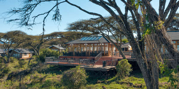 Lions Paw Camp - Ngorongoro Krater, Tanzania Lions Paw Camp - Ngorongoro Krater, Tanzania - Verandadenk restaurant