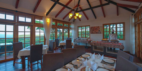Lions Paw Camp  accommodatie restaurant interieur, Ngorongoro Krater in Tanzania