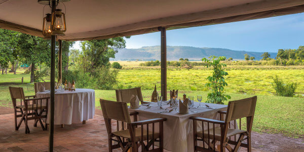 Little Governors Camp uitzicht restaurant, Masai Mara in Kenia Little Governors Camp uitzicht restaurant, Masai Mara in Kenia