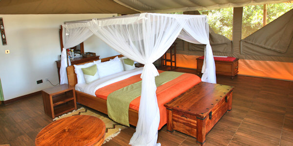 Loyk Mara Camp - Masai Mara, Kenia Loyk Mara Camp - Masai Mara, Kenia - Interieur kingsize bed
