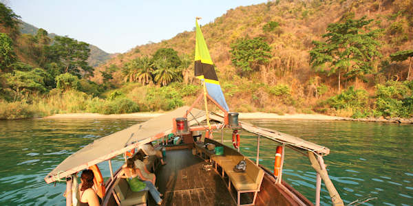 Mahale aankomst, Mahale Nationaal Park in Tanzania