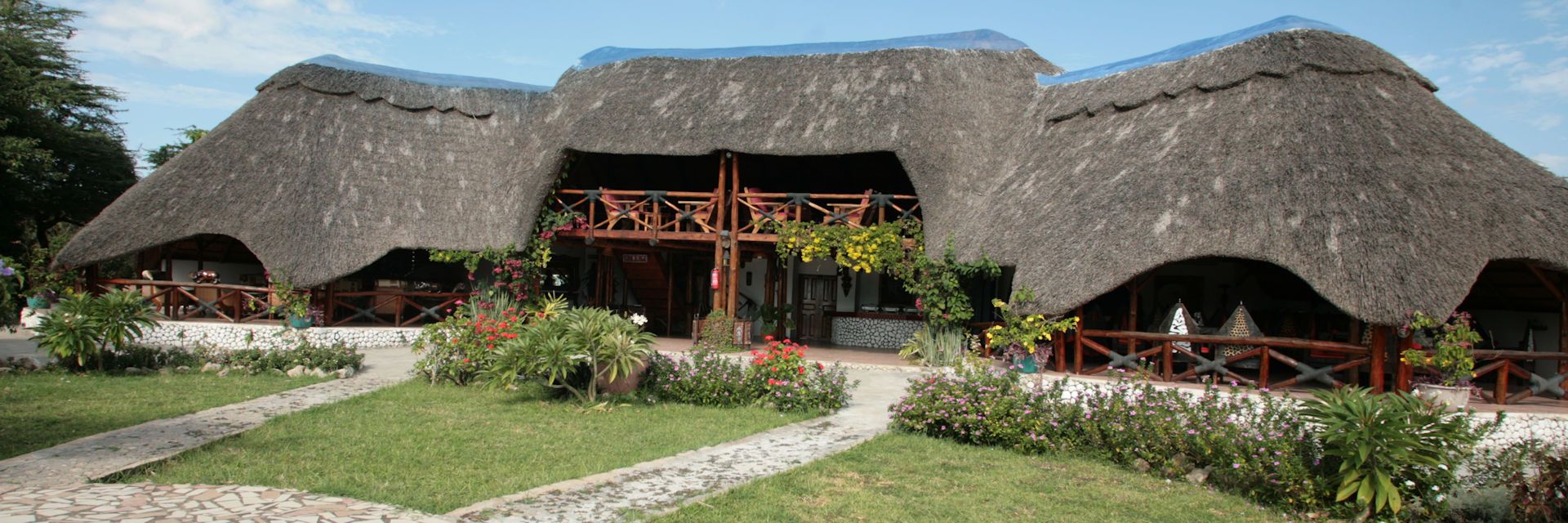 Manyara Wildlife Safari Camp vergezicht op het meer en Manyara nationaal park. Manyara Wildlife Safari Camp vergezicht op het meer en Manyara nationaal park.