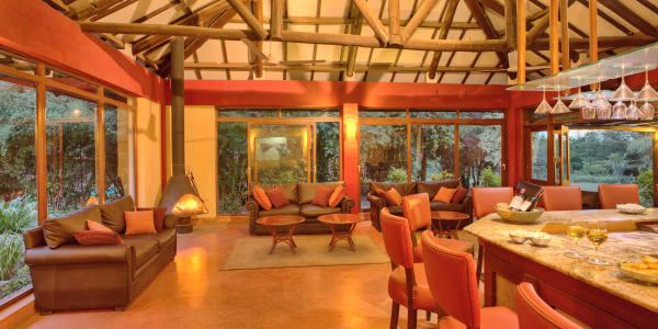 Mara Leisure Camp lounge en bar, Masai Mara in Kenia Mara Leisure Camp lounge en bar, Masai Mara in Kenia