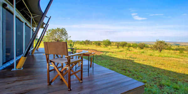 Mara Mara Tented Lodge accommodatie vergezicht veranda, Serengeti Nationaal Park in Tanzania Mara Mara Tented Lodge accommodatie vergezicht veranda, Serengeti Nationaal Park in Tanzania