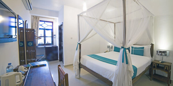 Maru Maru Hotel accommodatie queen kamer interieur, Zanzibar Stone Town in Tanzania Maru Maru Hotel accommodatie queen kamer interieur, Zanzibar Stone Town in Tanzania