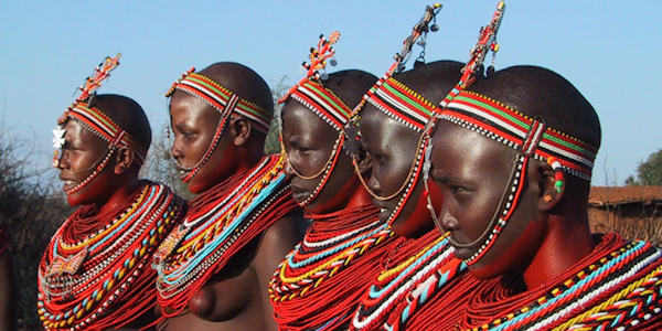 Bezoek eens een Masai dorp om meer inzicht te verkrijgen in het rijke culturele leven van de Masaai. Bezoek eens een Masai dorp om meer inzicht te verkrijgen in het rijke culturele leven van de Masaai.